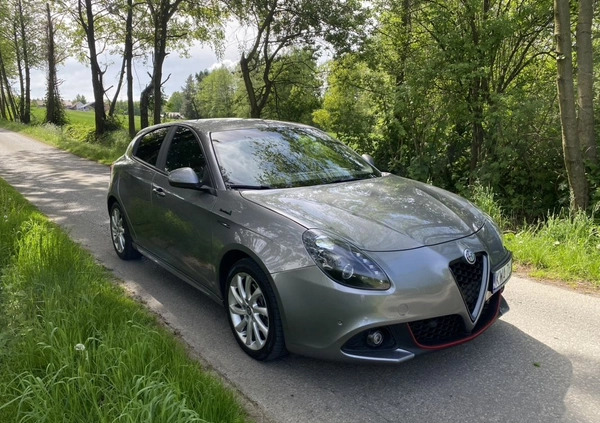 Alfa Romeo Giulietta cena 52200 przebieg: 124500, rok produkcji 2016 z Skawina małe 254